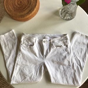 Low rise Zara white capris